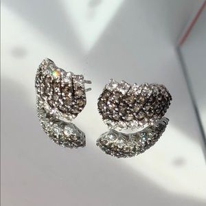 Ladies diamond and chocolate diamond earrings